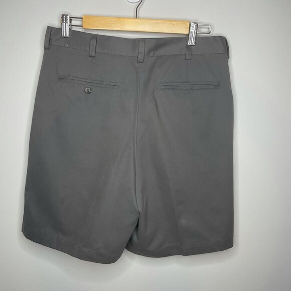 Croft & Barrow- Grey Utility Pleated Front Shorts - Picture 3 of 3